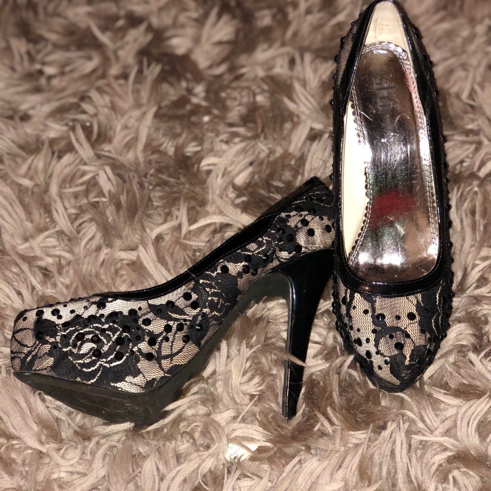 Excellent condition!!! only worn once